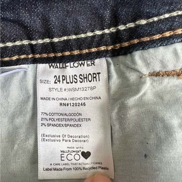 WallFlower Luscious Curvy Bootcut Jeans for Women Mid-Rise  Stretch Denim Sz 24S - Picture 11 of 11